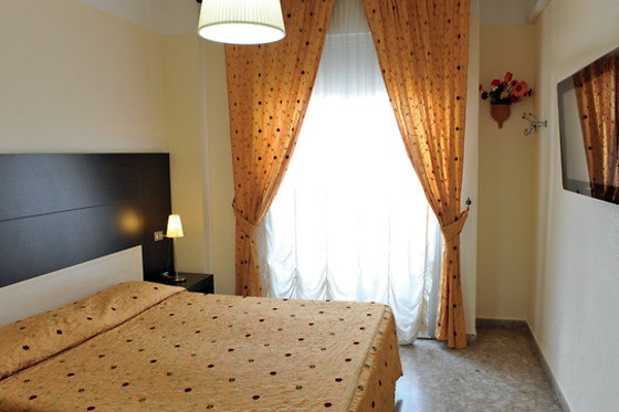 Hotel Gabbiano - photo 2