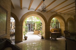 HOSPEDERIA BODAS DE CAMACHO Y LA CASA DE BASILIO EL POBRE