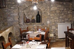 Al Piccolo Borgo Locanda Con Alloggio