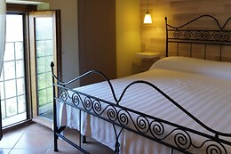 Al Piccolo Borgo Locanda Con Alloggio