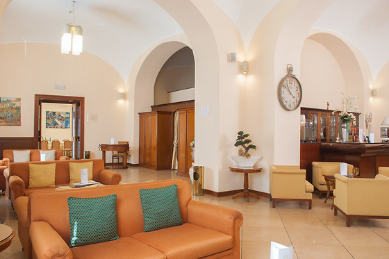 Le Cheminée Hotel - photo 9