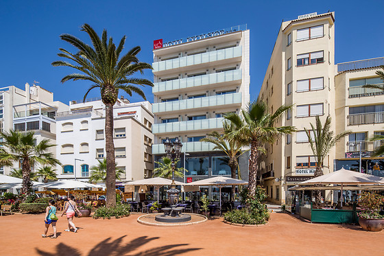 HOTEL URH EXCELSIOR - photo 0
