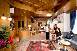 Lady Maria Hotel & Resort