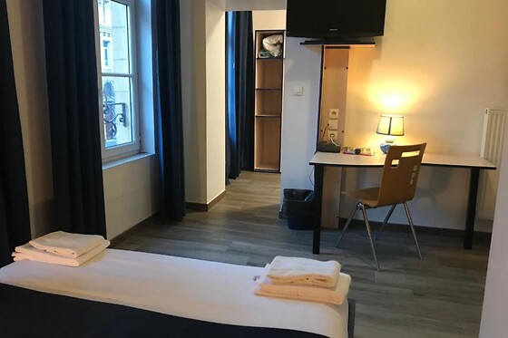 Cesar Hotel - photo 2
