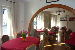 Rex Hotel***