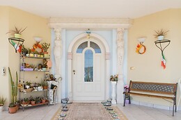 Alexander's Home
