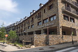 APARTAMENTOS SOLANA, HOTEL TAULL & ROMANIC