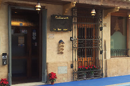 RESTAURANTE LA TEJA AZUL